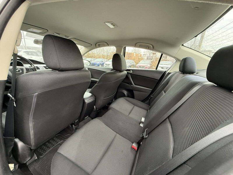 2013 Mazda MAZDA3 i Sport