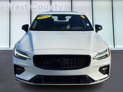 2024 Volvo S60 B5 Plus Black Edition