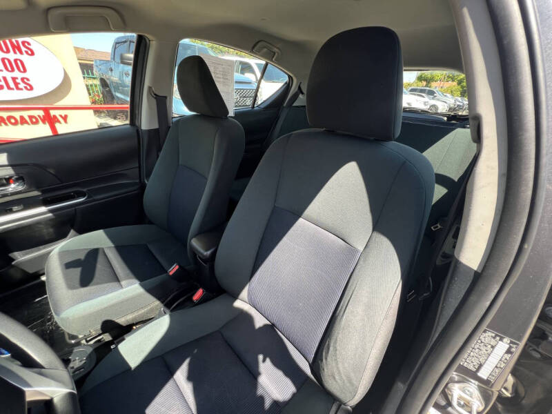 2016 Toyota Prius c