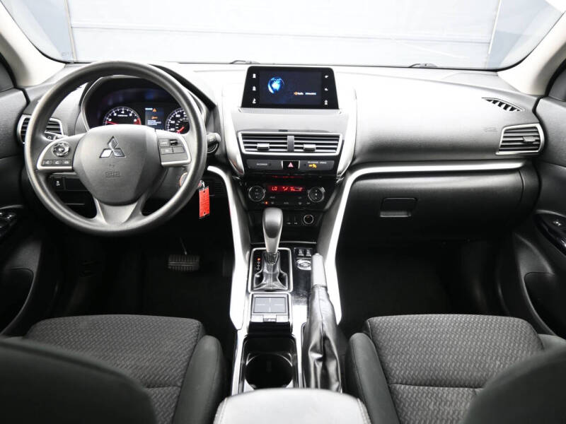 2020 Mitsubishi Eclipse Cross LE