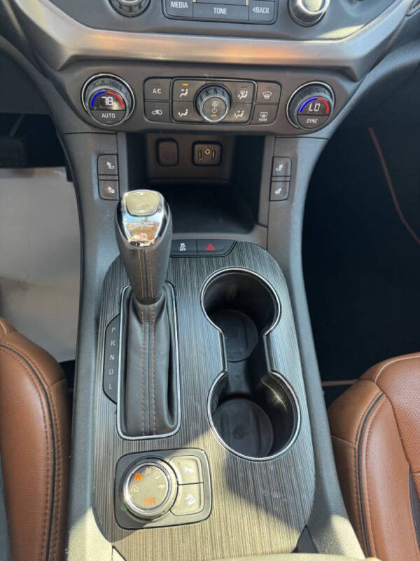 2017 GMC Acadia SLT-1