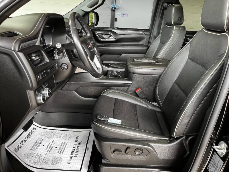 2022 GMC Yukon SLT