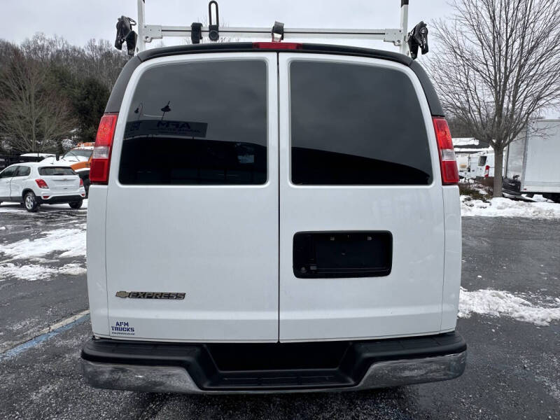 2021 Chevrolet Express 2500