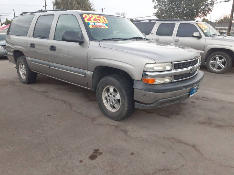 2002 Chevrolet Suburban for sale at COMMUNITY AUTO in Fresno CA