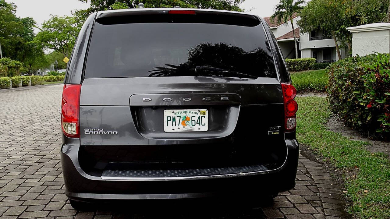 2017 Dodge Grand Caravan 11