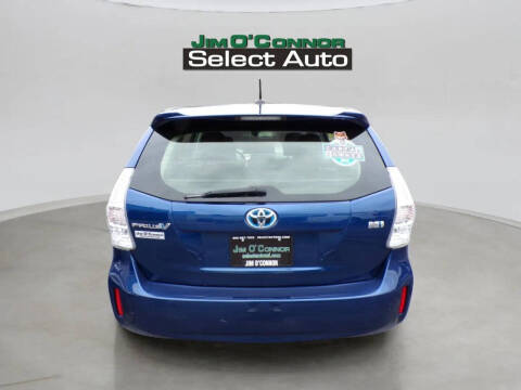2012 Toyota Prius v Three