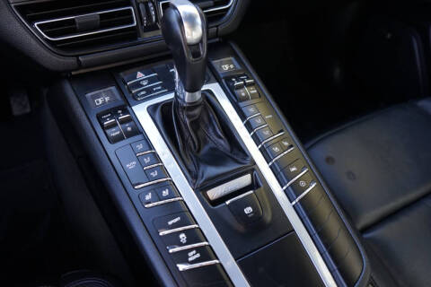 2020 Porsche Macan S