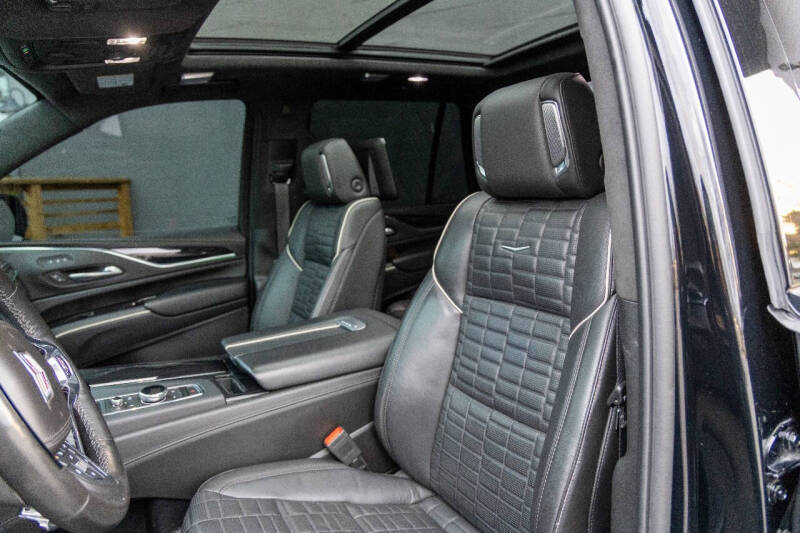 2023 Cadillac Escalade-V