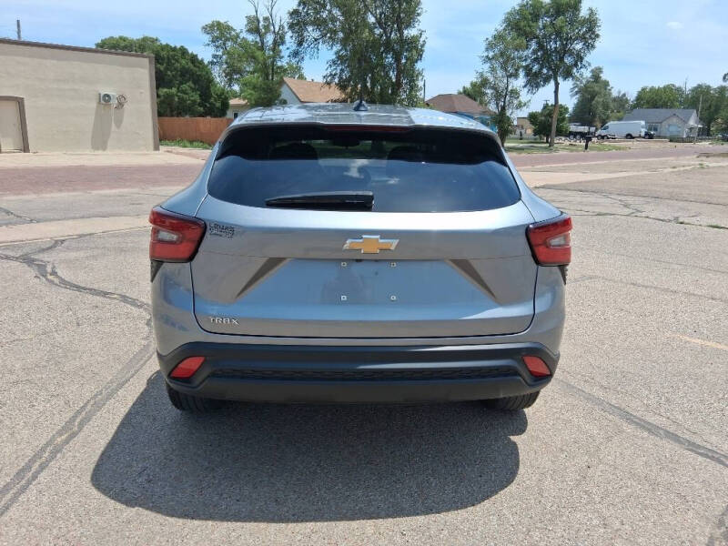2025 Chevrolet Trax LS