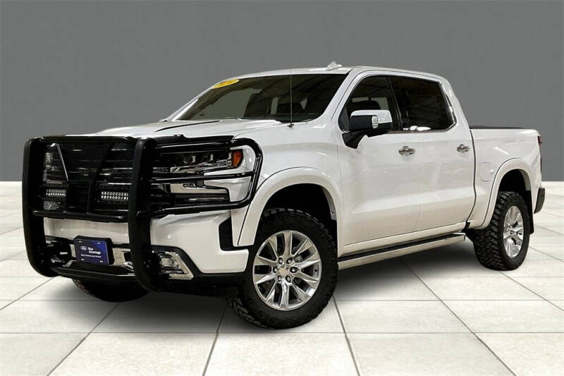 Used 2020 Chevrolet Silverado 1500 High Country with VIN 1GCUYHEL8LZ117885 for sale in Montevideo, Minnesota