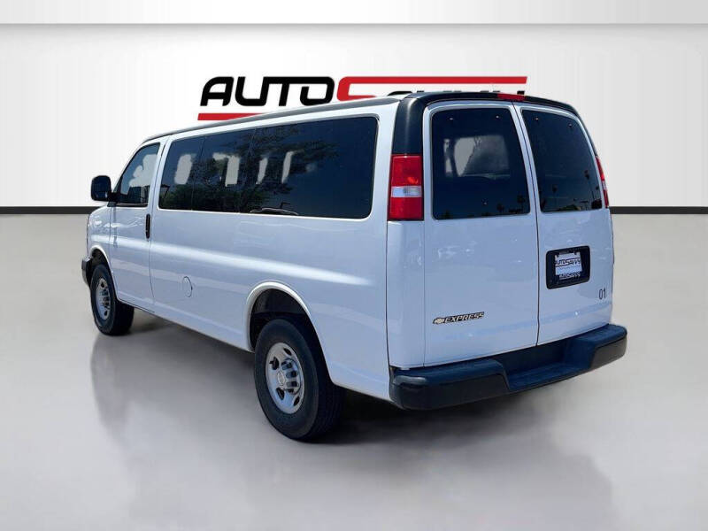 2022 Chevrolet Express LS 2500