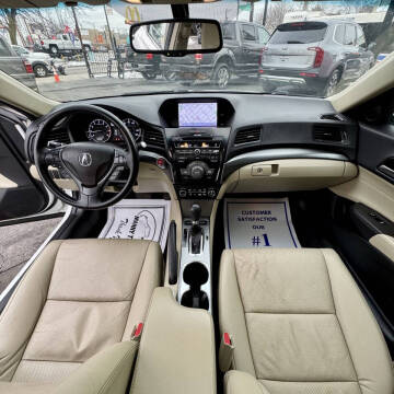 2013 Acura ILX 2.0L w/Tech