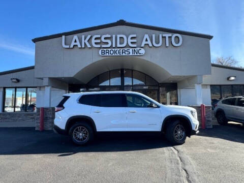 2025 GMC Acadia Elevation