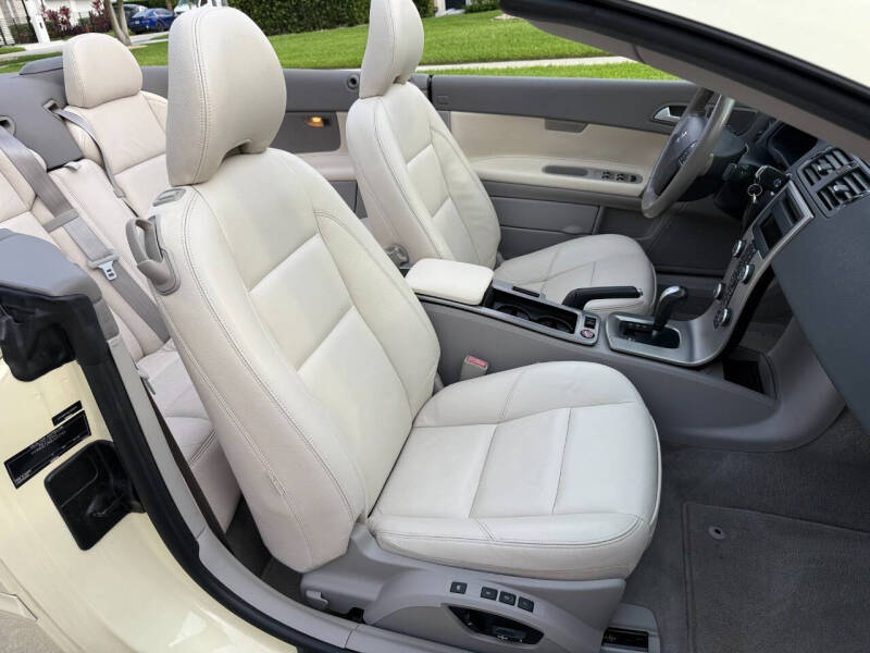 2009 Volvo C70 T5