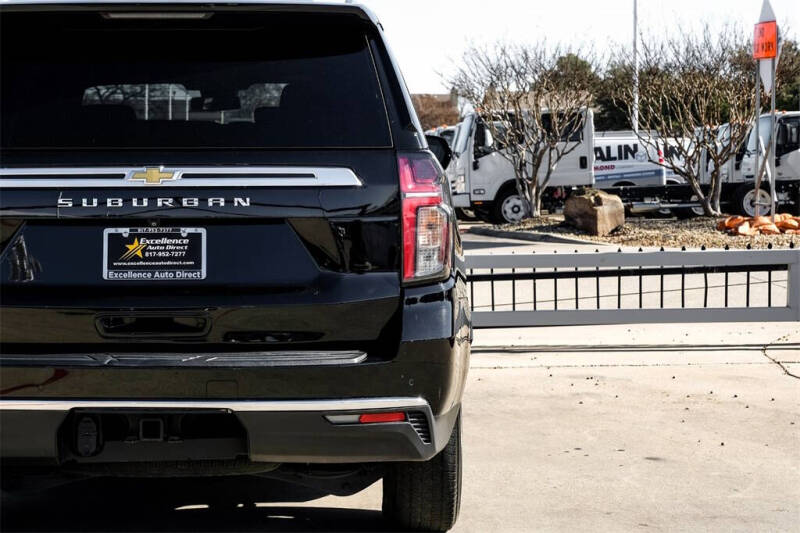 2024 Chevrolet Suburban LT