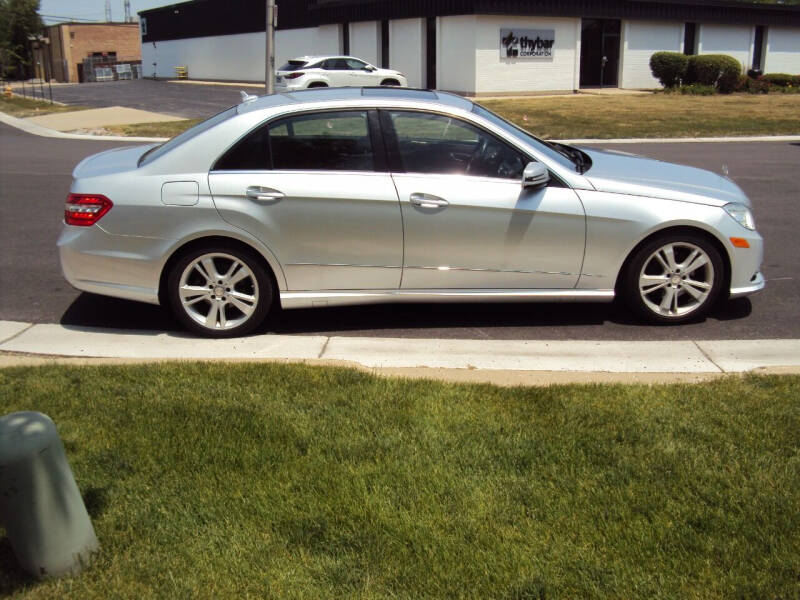 2013 Mercedes-Benz E-Class E350 Luxury photo 3