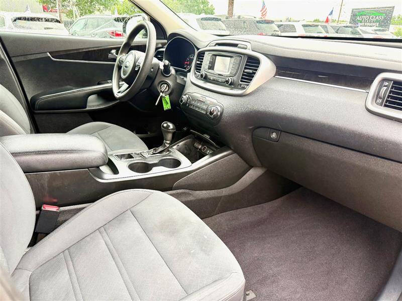 2017 Kia Sorento LX