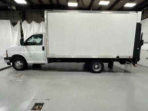 2022 Chevrolet Express 3500