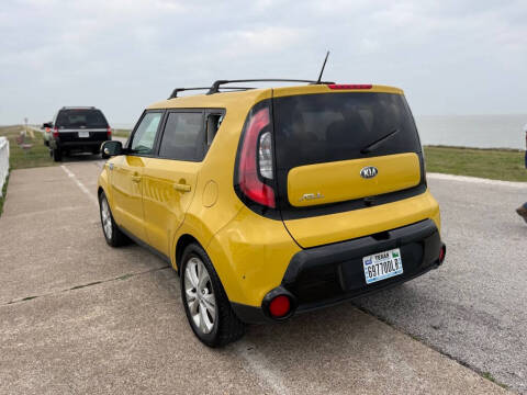 2016 Kia Soul +