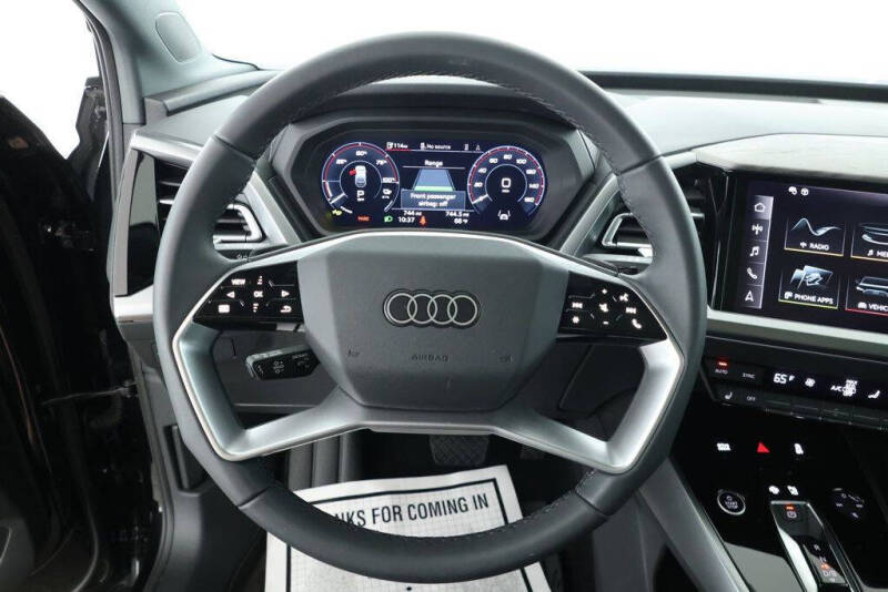 2025 Audi Q4 e-tron quattro Premium 55