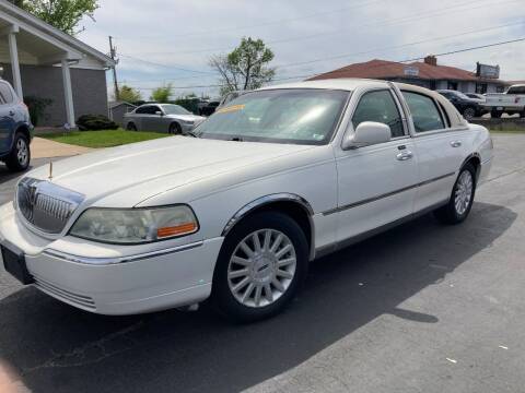 2003 Lincoln Town Car for sale at Ace Motors in Saint Charles MO