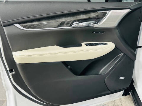 2021 Cadillac XT6 Sport