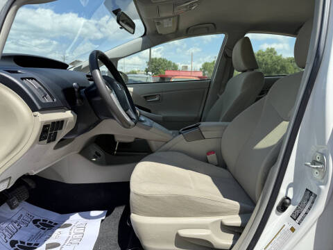 2013 Toyota Prius Two