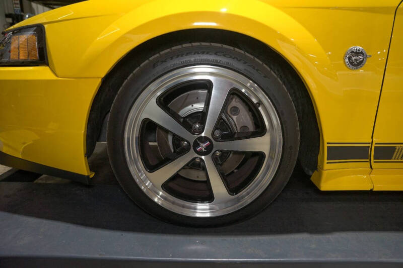2004 Ford Mustang Mach 1 Premium
