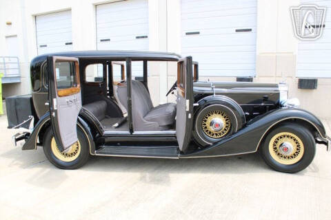 1934 Packard 1100