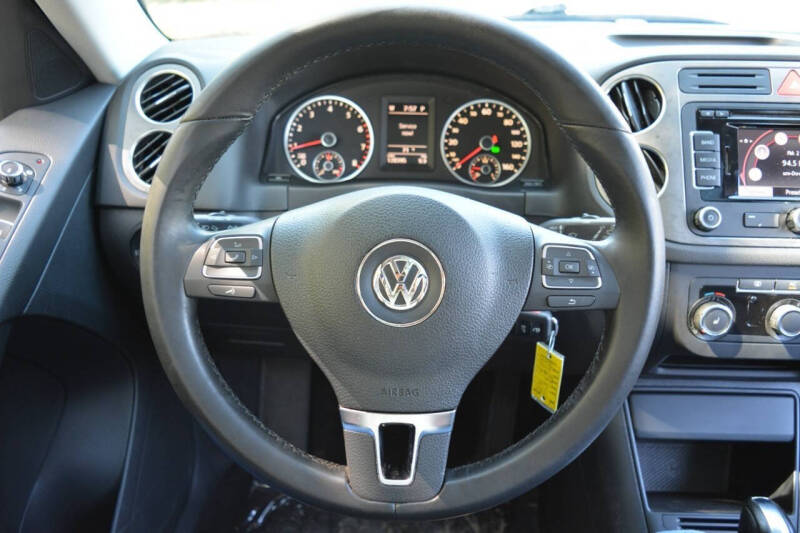 2011 Volkswagen Tiguan SEL