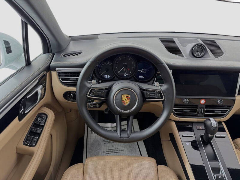 2023 Porsche Macan