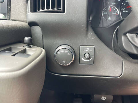 2023 Chevrolet Express 2500