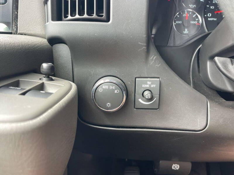 2023 Chevrolet Express 2500