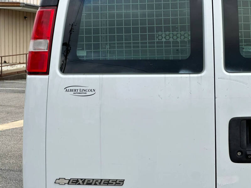2017 Chevrolet Express 2500