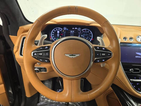 2021 Aston Martin DBX