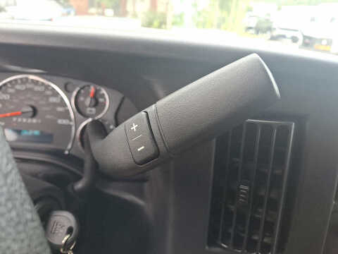 2025 Chevrolet Express 2500