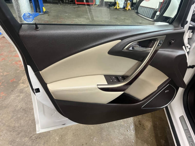 2015 Buick Verano Leather Group