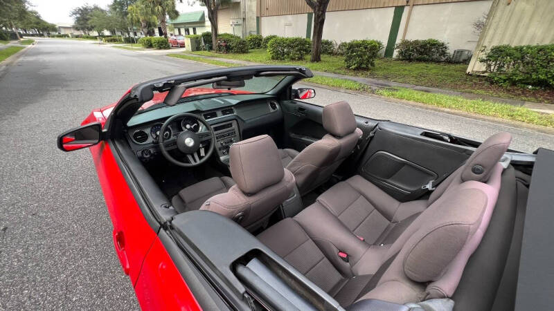 2012 Ford Mustang V6