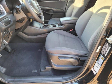 2020 Kia Sorento LX V6