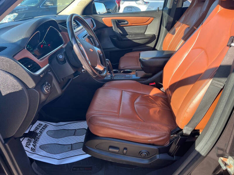 2017 Chevrolet Traverse LT