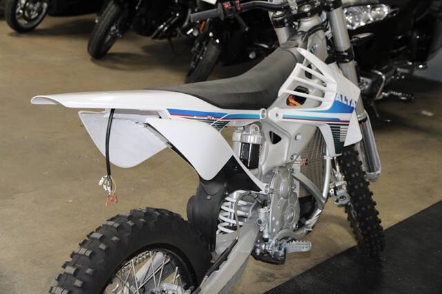 2019 ALTA REDSHIFT E