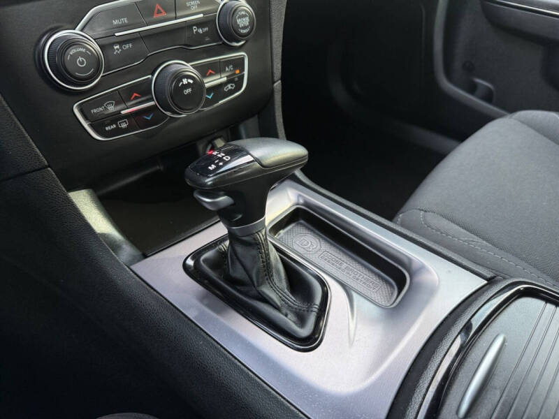 2019 Dodge Charger SXT