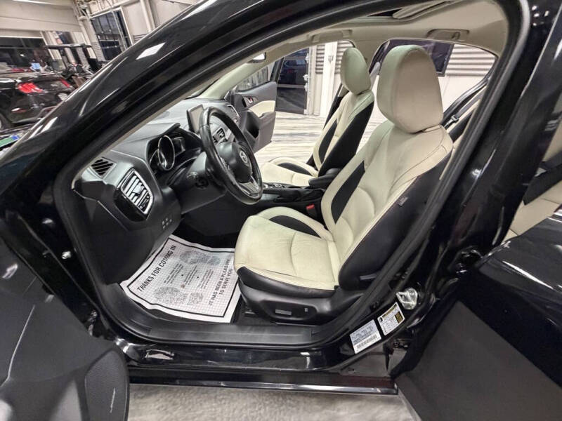 2015 Mazda MAZDA3 s Grand Touring