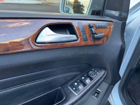 2012 Mercedes-Benz M-Class ML 550