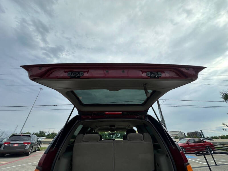 2004 Chevrolet Tahoe LS