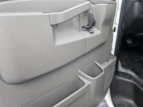 2025 Chevrolet Express 2500