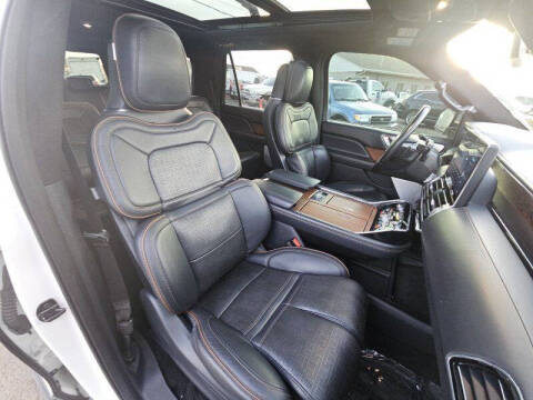 2022 Lincoln Navigator L Black Label
