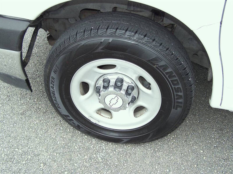 2017 Chevrolet Express LT 2500