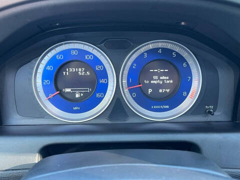 2011 Volvo XC60 T6 R-Design