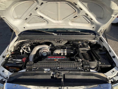 2005 Ford Excursion XLT